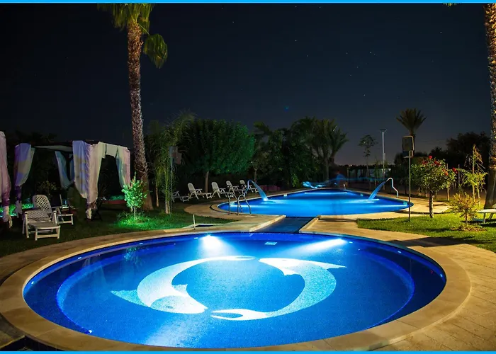 Pacla מלון 4*