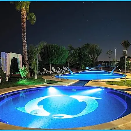 Pacla 4* أفولا