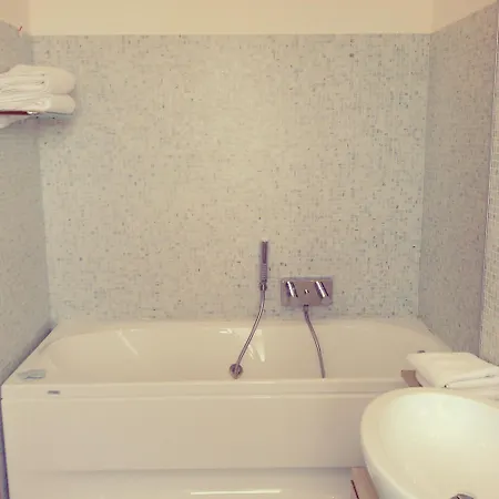 Pacla 4* Avola
